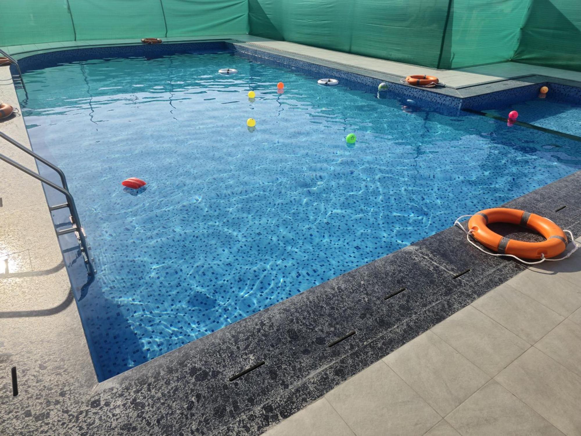 The Scenic Unity Hotel Garudeshwar Ngoại thất bức ảnh